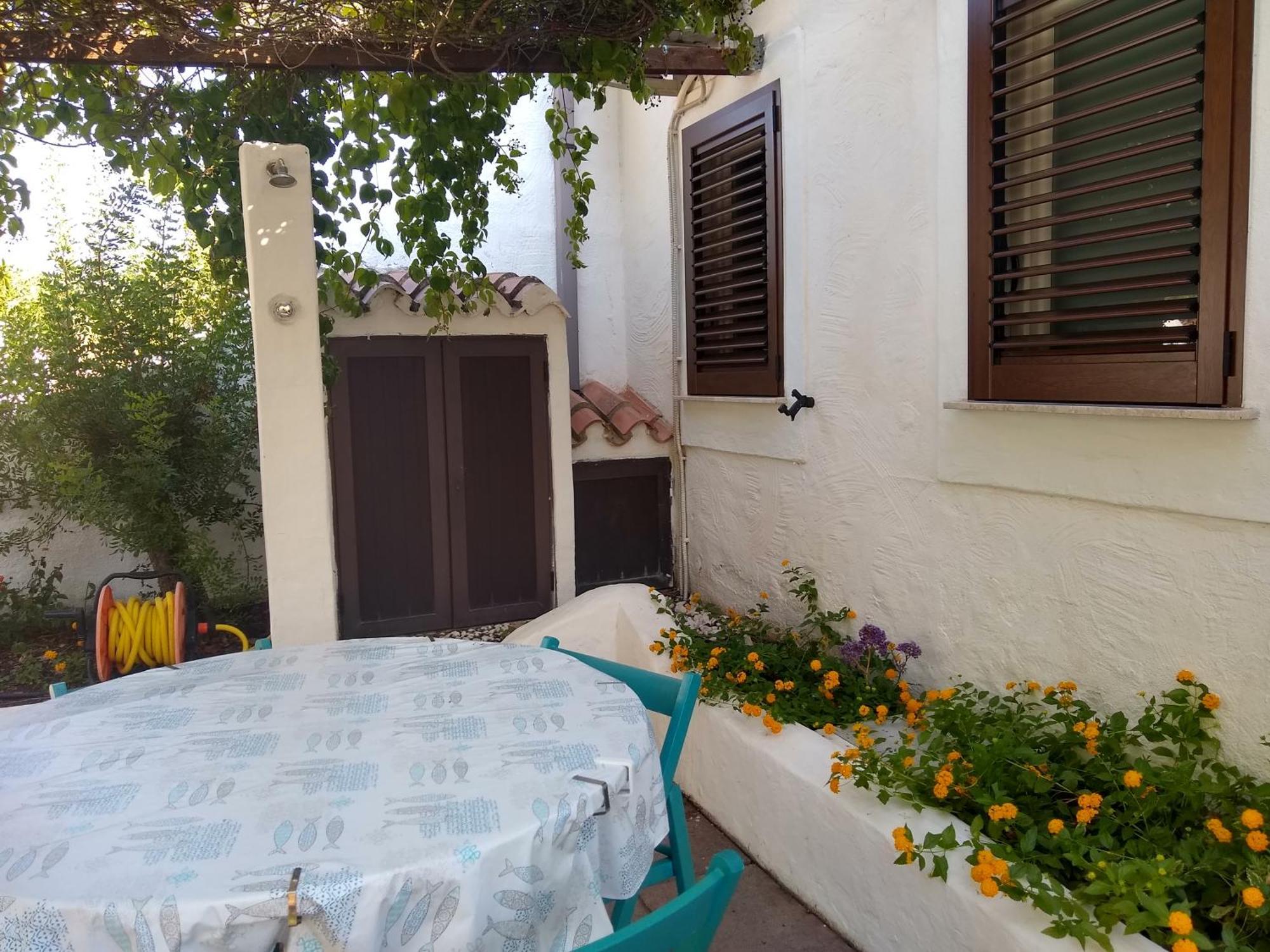 Capo Blu - Santa Margherita Di Pula Villa Exterior photo